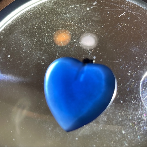 🫐Beautiful Translucent Blue Heart Glass Pendant! - Picture 5 of 8
